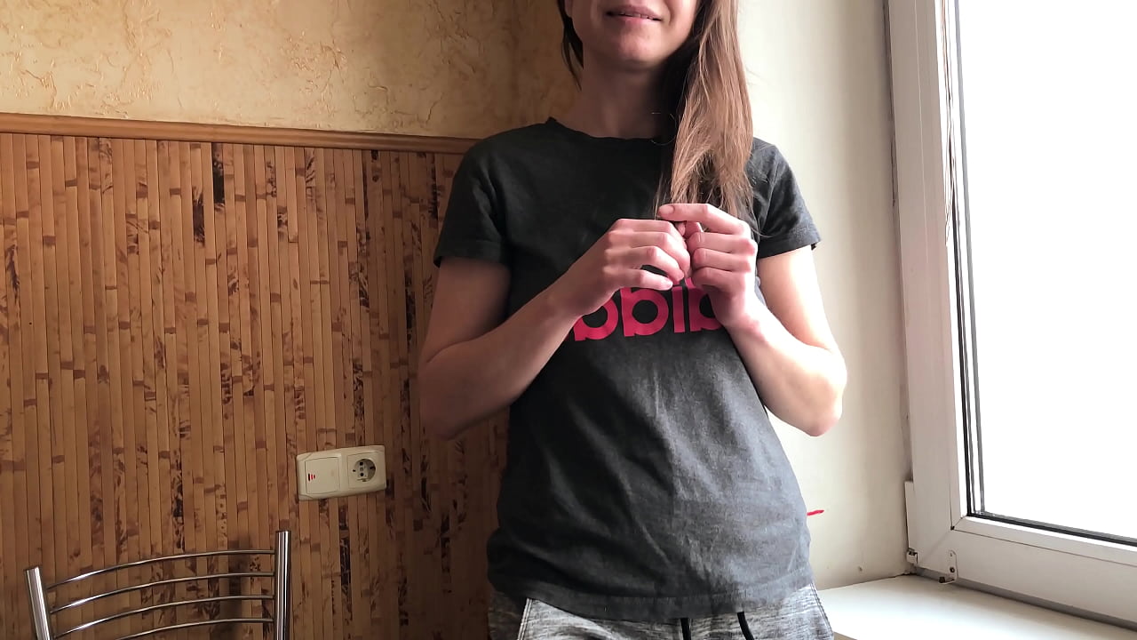 Nwanna nyeere nwanna nwaanyị aka ka o zuru ike tupu ụbọchị mbụ ahụ eruo. Russian Amateur na-ekwu okwu